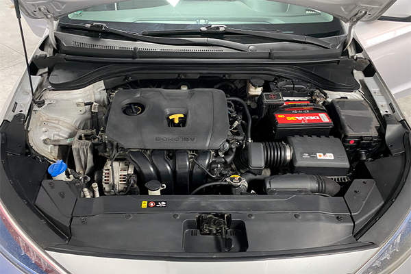 HYUNDAI ELANTRA 2019 - Imagen 5